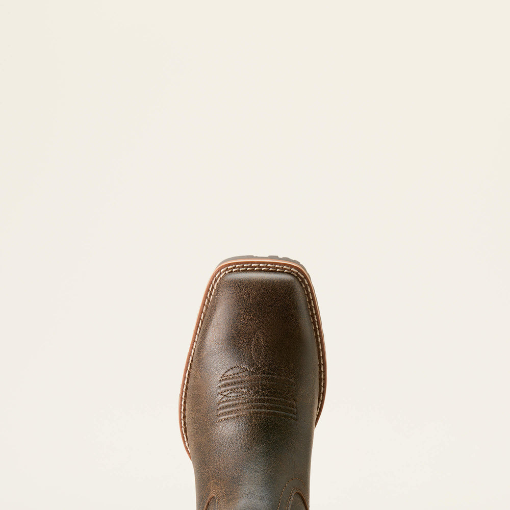 Hybrid Low Boy Wide Square Toe Chelsea Boot - Men