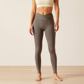 Eos Chic Half Grip Tight - Women