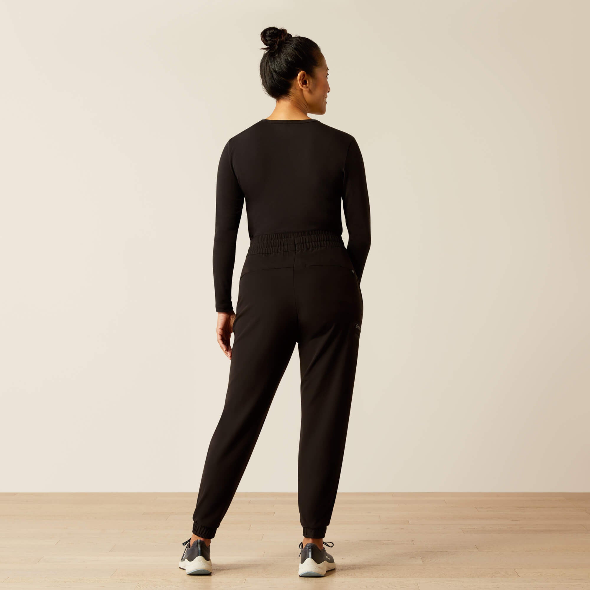 Blackwell Cargo Stretch Jogger Scrub Pant - Women