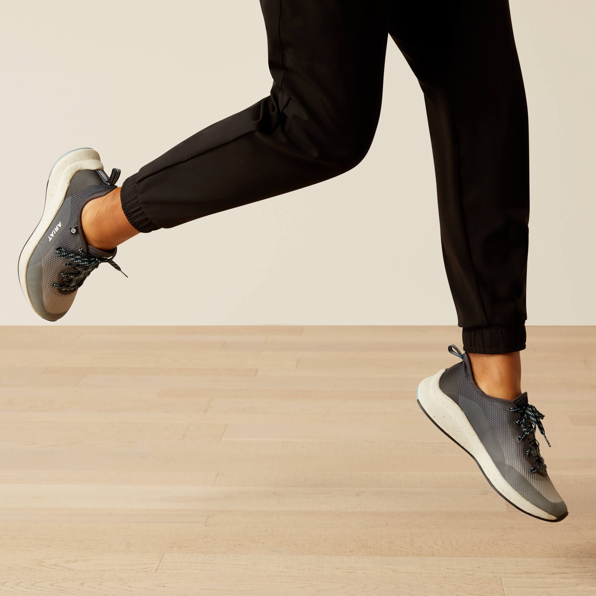 Blackwell Cargo Stretch Jogger Scrub Pant - Women