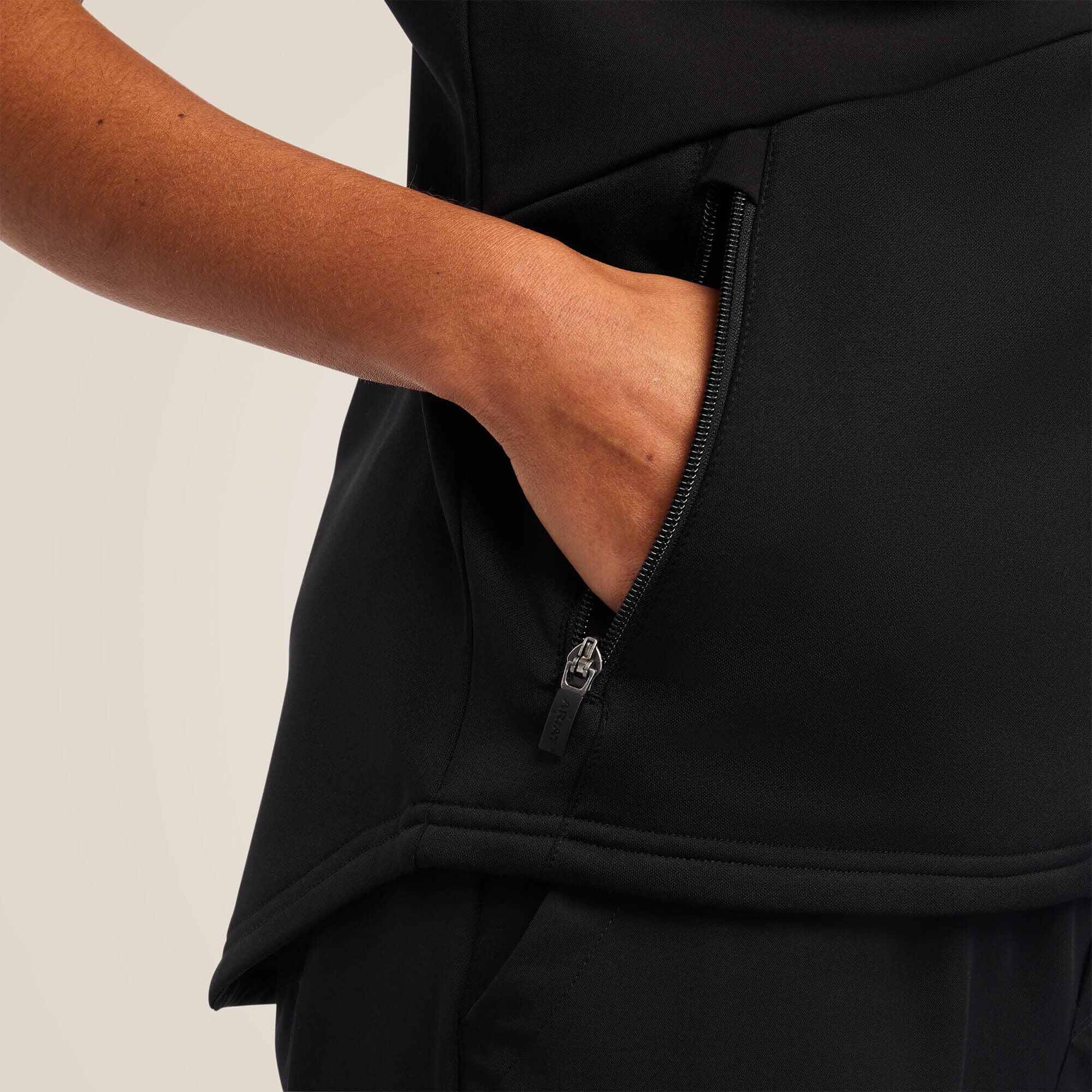 Sina Fleece Scrub Vest - Women