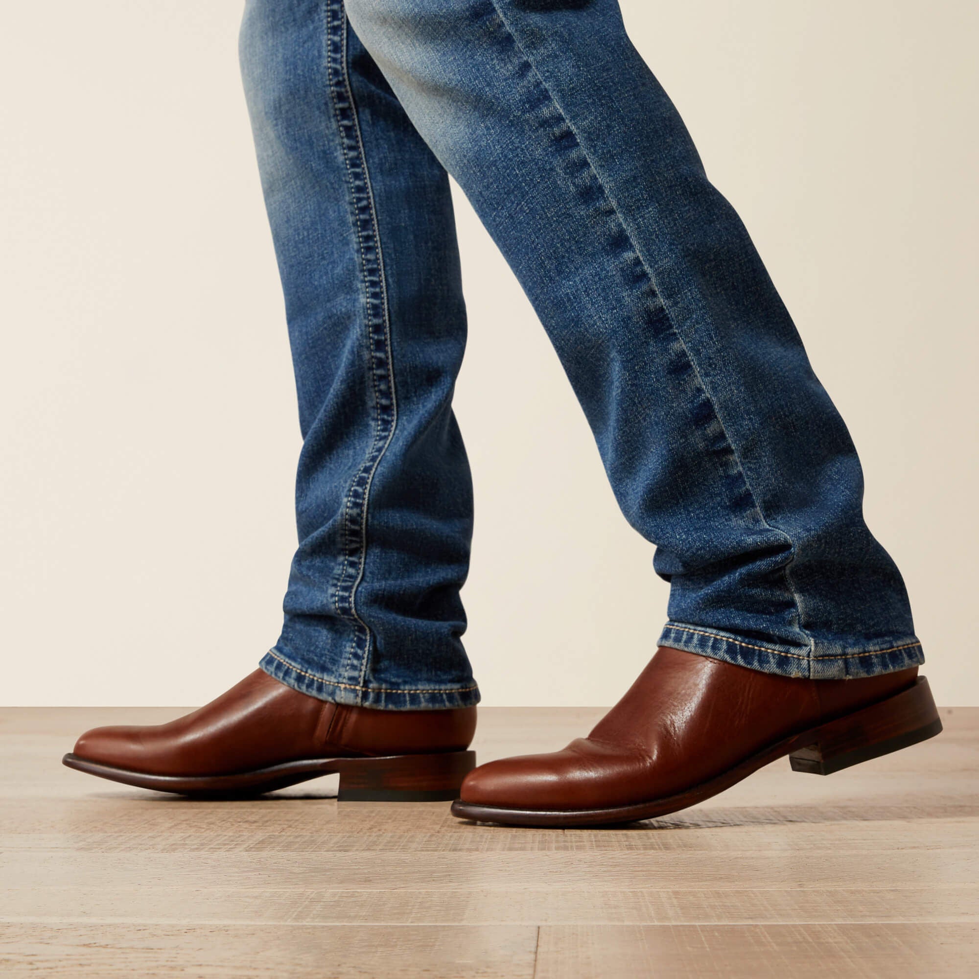 M8 Modern Dean Straight Leg Jean - Trends