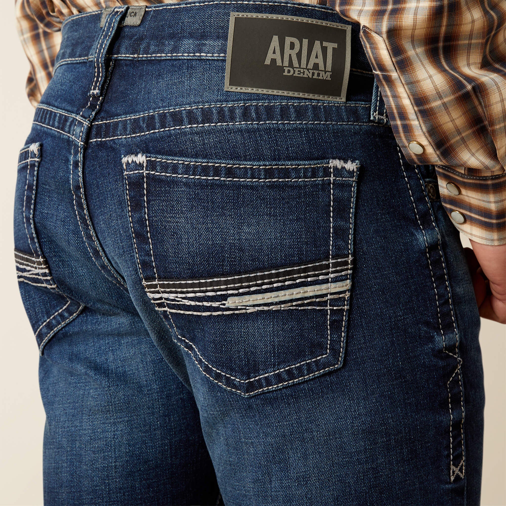M8 Modern Jason Slim Leg Jeans - Trends