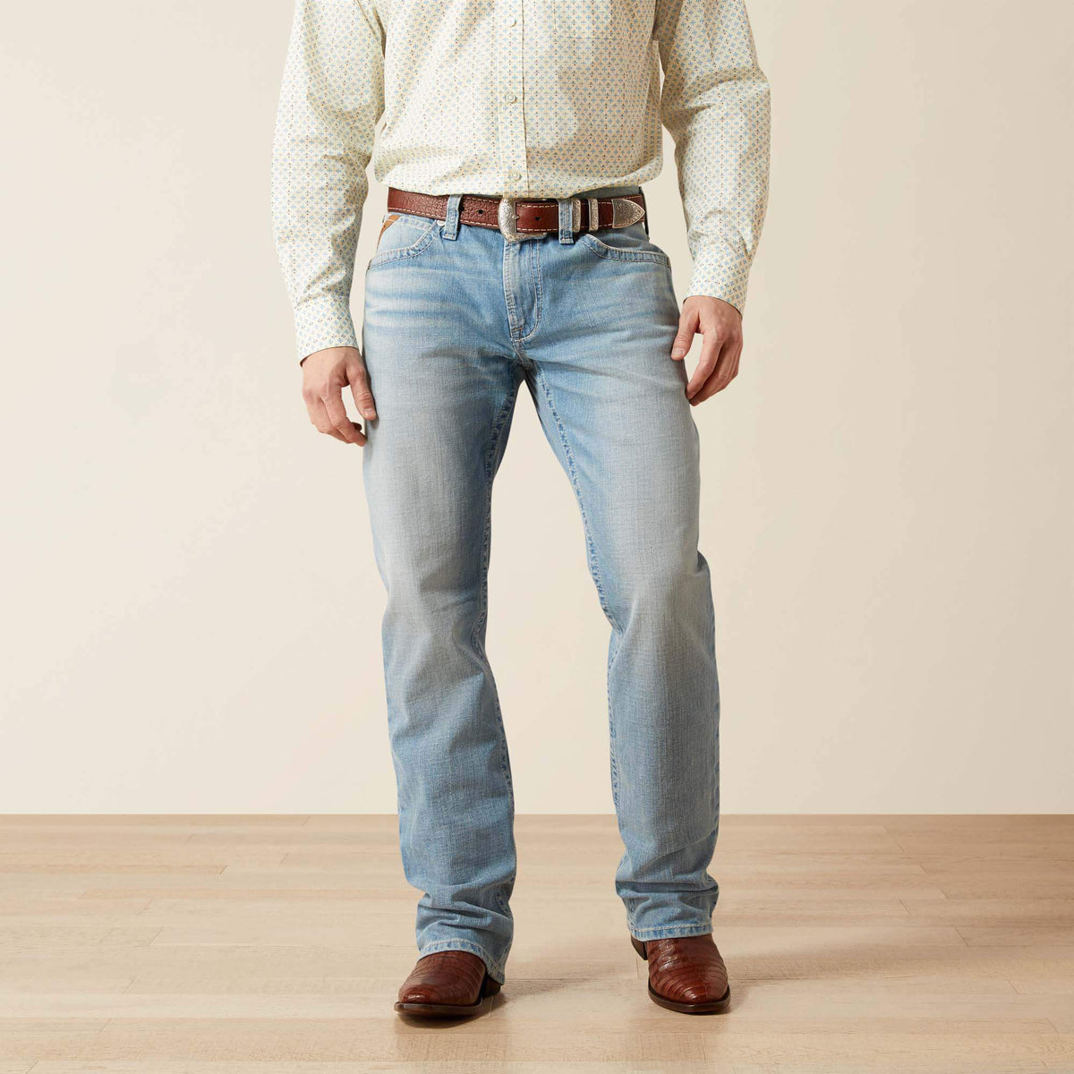 M4 Relaxed Lucas Straight Leg Jean - Trends