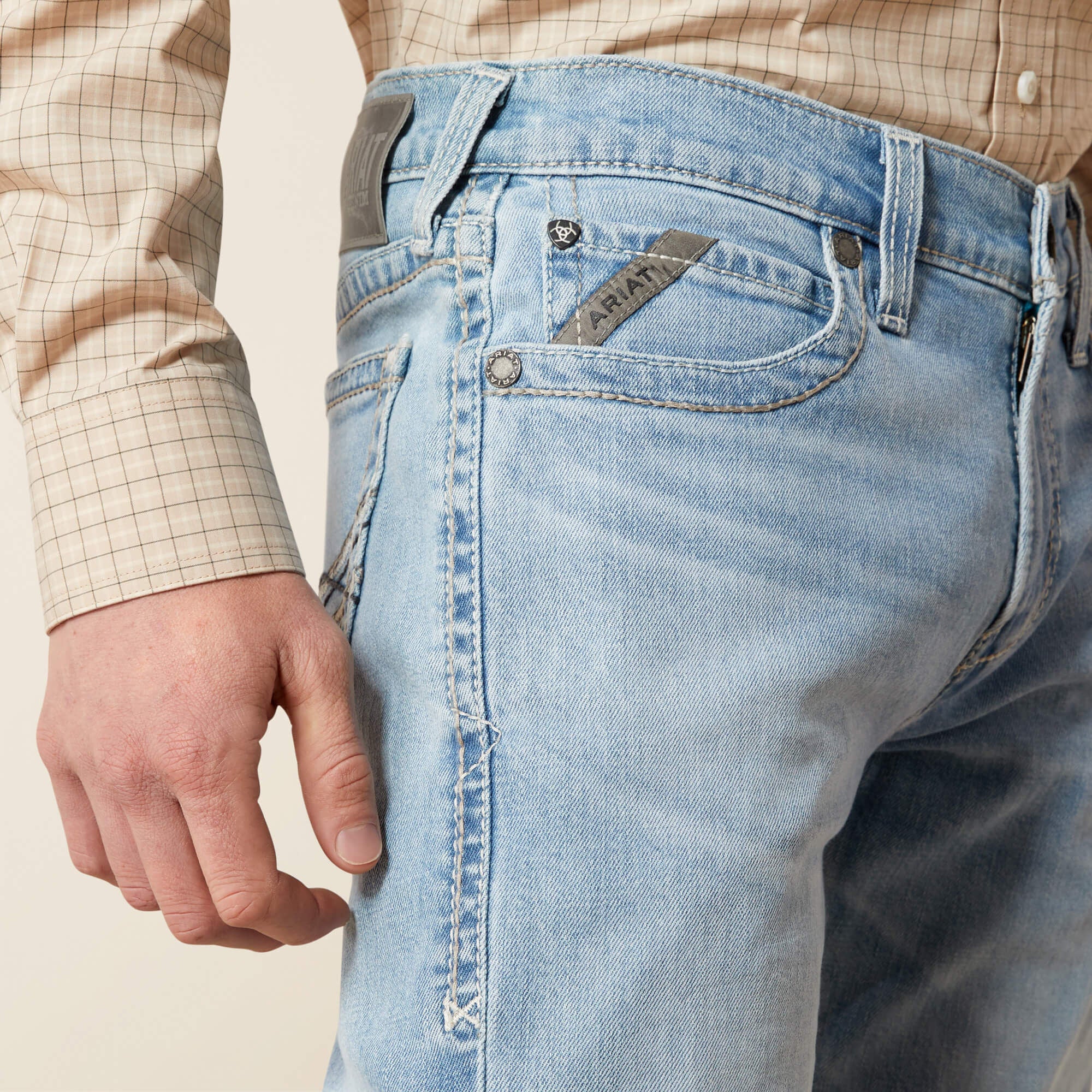 M7 Slim Carver Straight Leg Jean - Trends