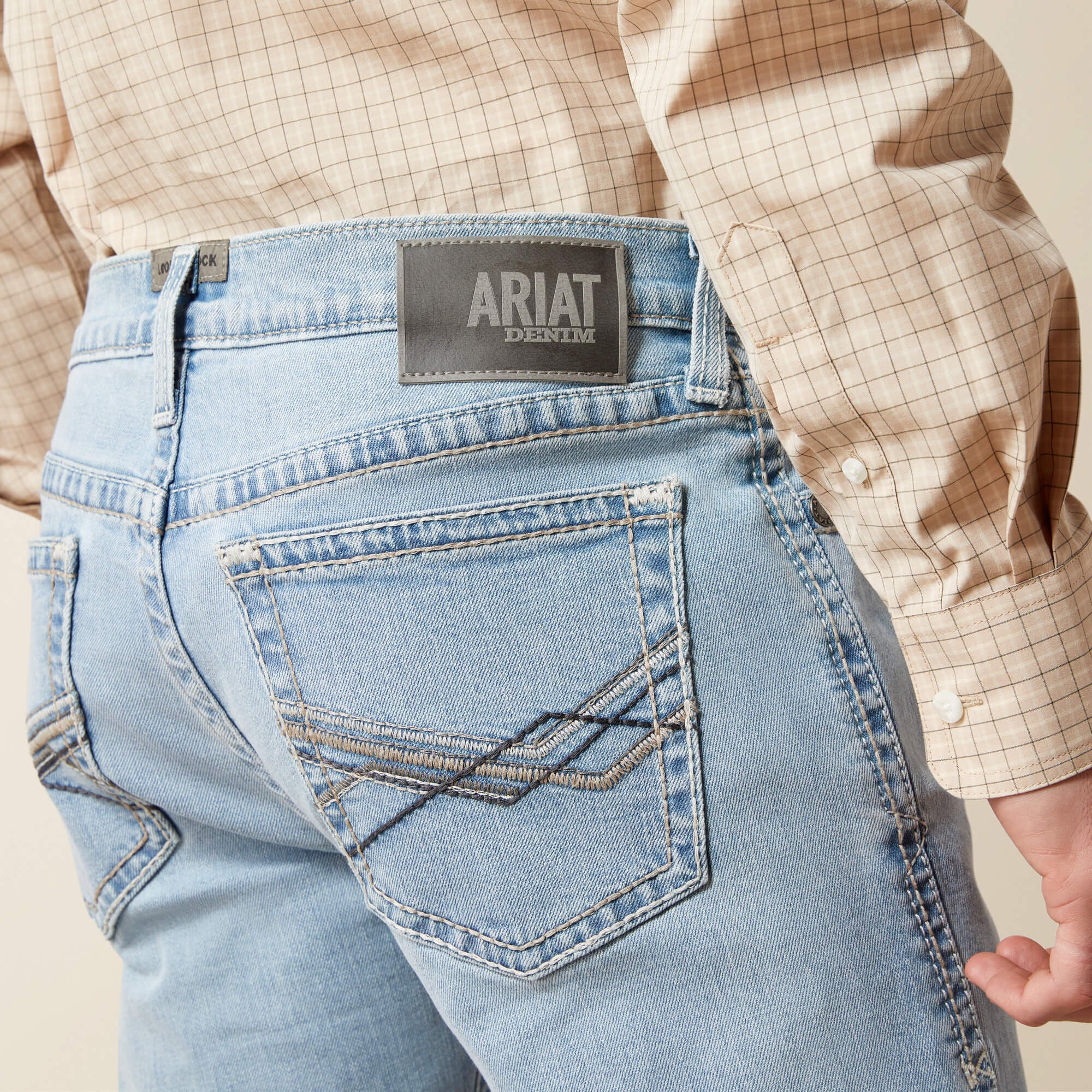 M7 Slim Carver Straight Leg Jean - Trends